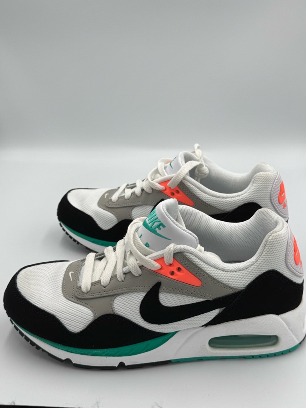 Nike Air Max Excee Women’s 8.5 White Black Teal Coral Sneakers
